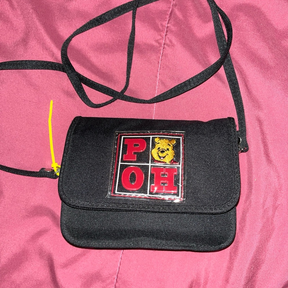 Vintage Winnie the Pooh four piece crossover purse NWOT NEVER USED! PLEASE READ!